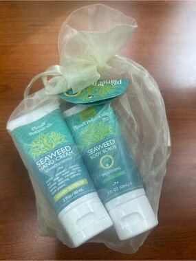 NWT Plant Botanicals Seaweed Lemon Blossom Hand Cream, Body Scrub & Soap Set